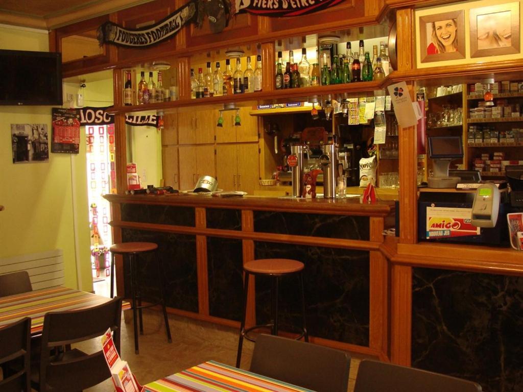 Hotel Le Flaubert Fougeres Ngoại thất bức ảnh
