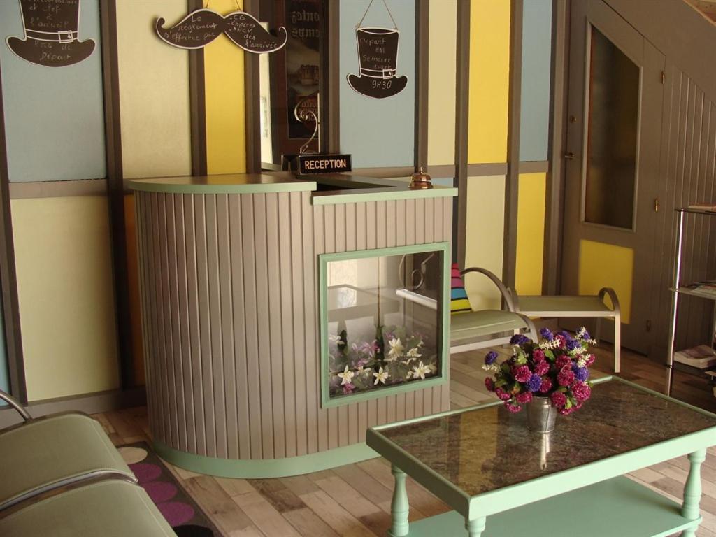 Hotel Le Flaubert Fougeres Ngoại thất bức ảnh