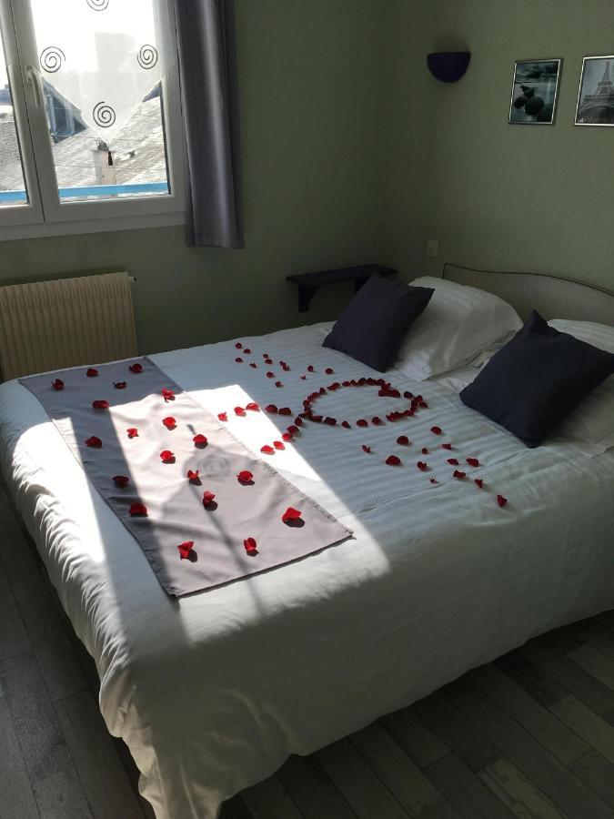 Hotel Le Flaubert Fougeres Ngoại thất bức ảnh