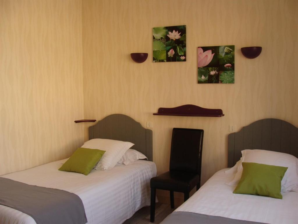 Hotel Le Flaubert Fougeres Phòng bức ảnh