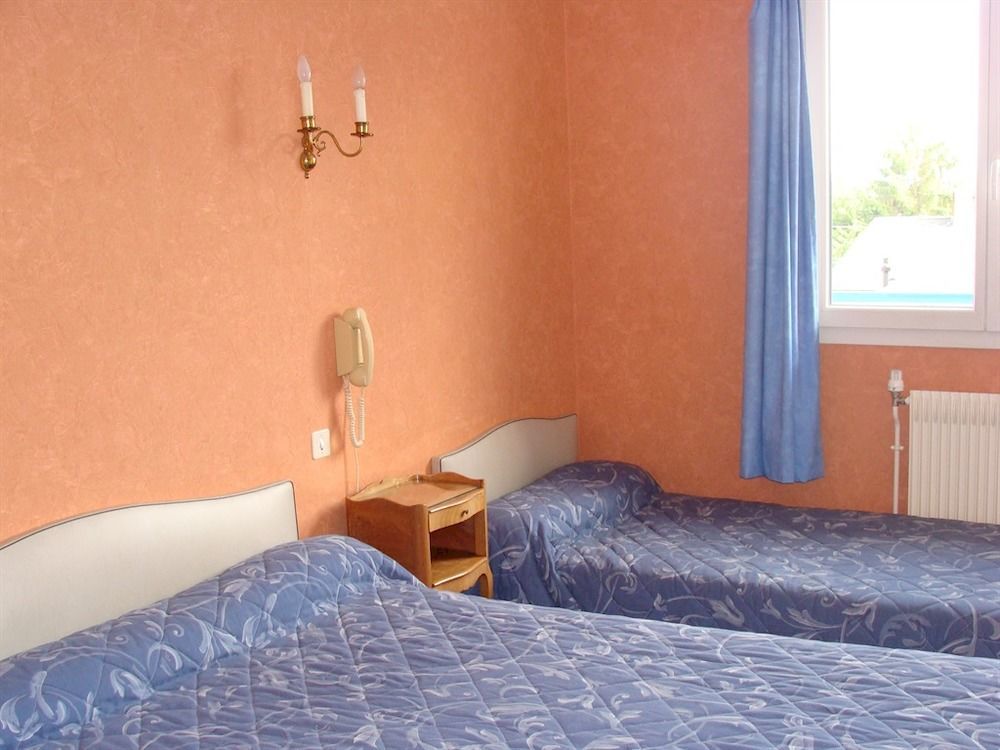 Hotel Le Flaubert Fougeres Ngoại thất bức ảnh