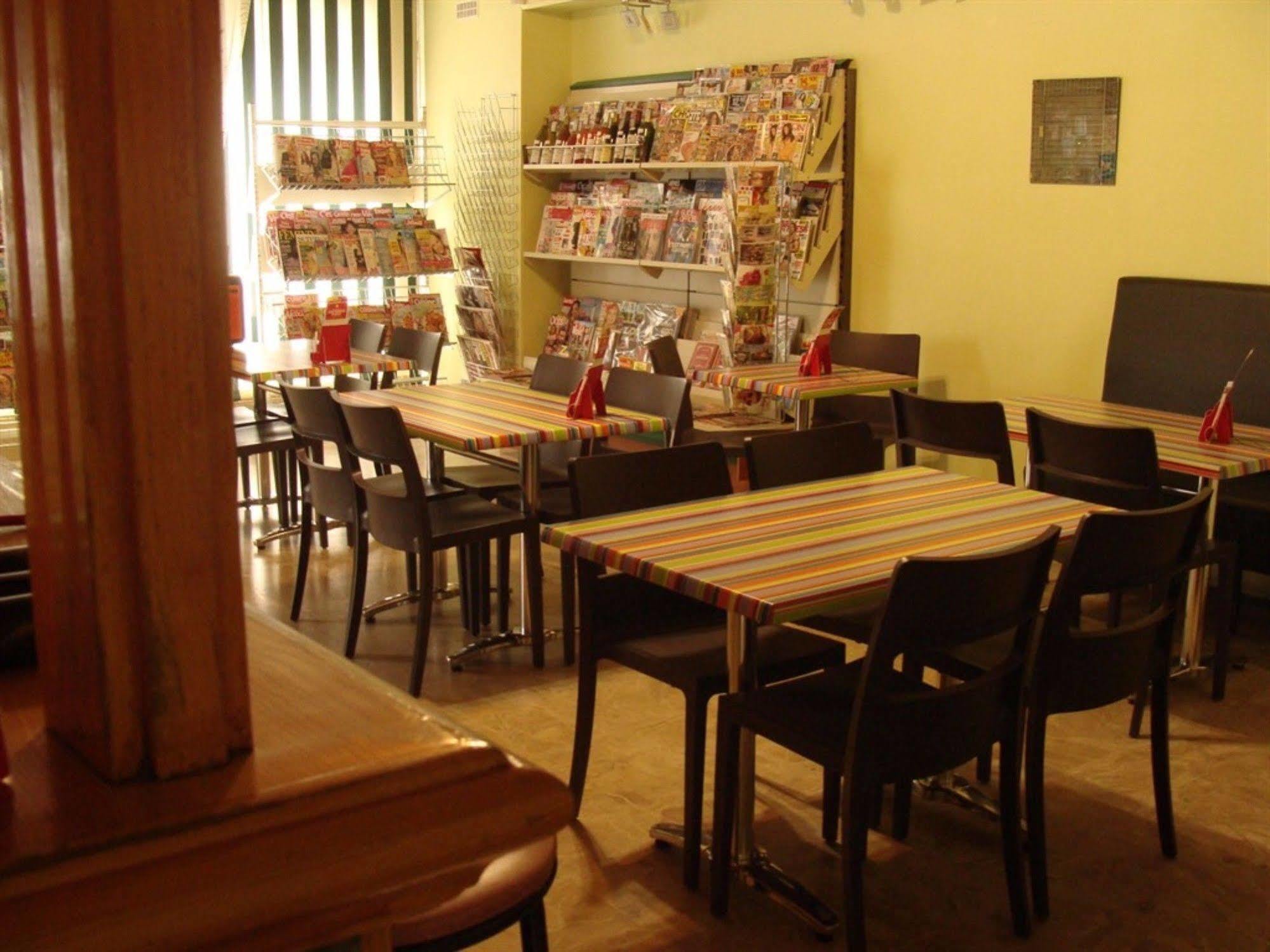 Hotel Le Flaubert Fougeres Ngoại thất bức ảnh