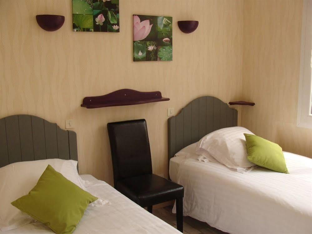 Hotel Le Flaubert Fougeres Ngoại thất bức ảnh