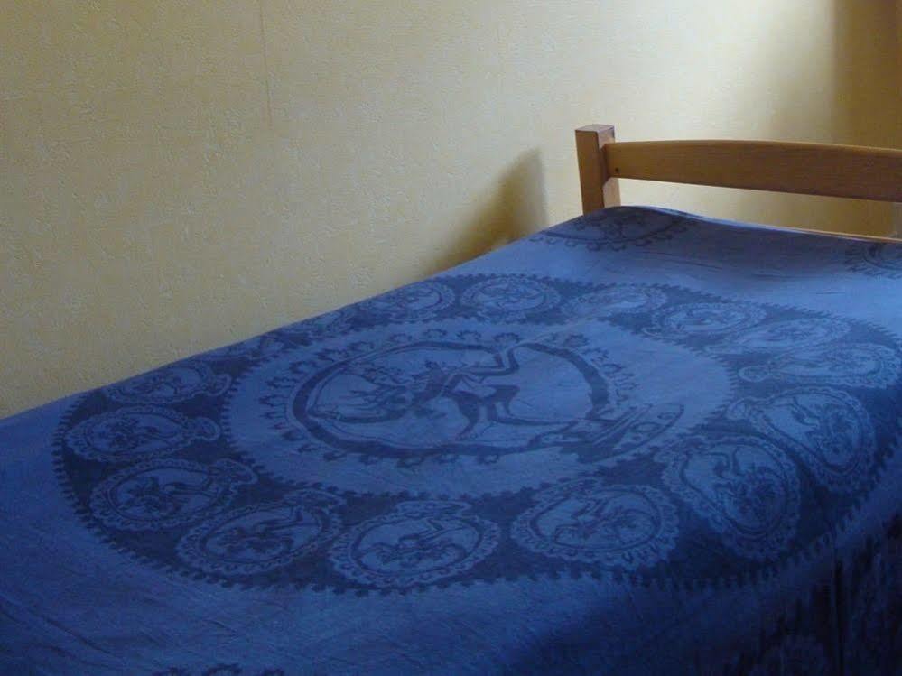 Hotel Le Flaubert Fougeres Ngoại thất bức ảnh